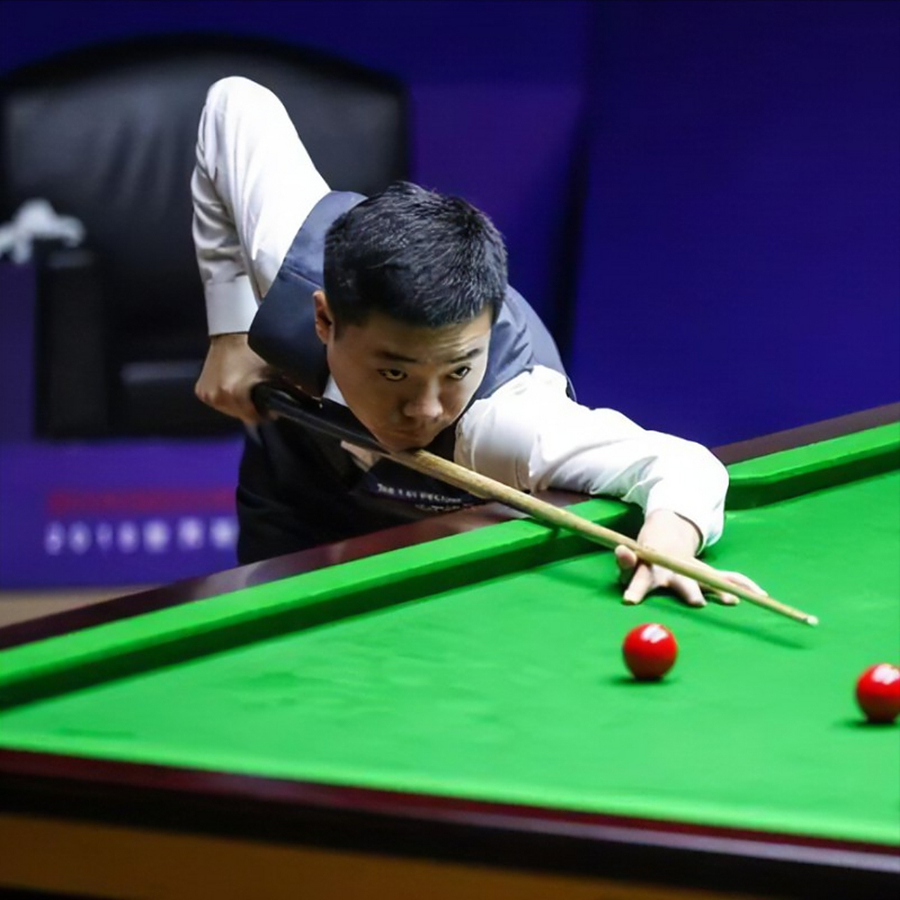 霆的年轻时 霆的年轻时