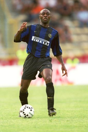 边锋斜插吸 边锋斜插吸